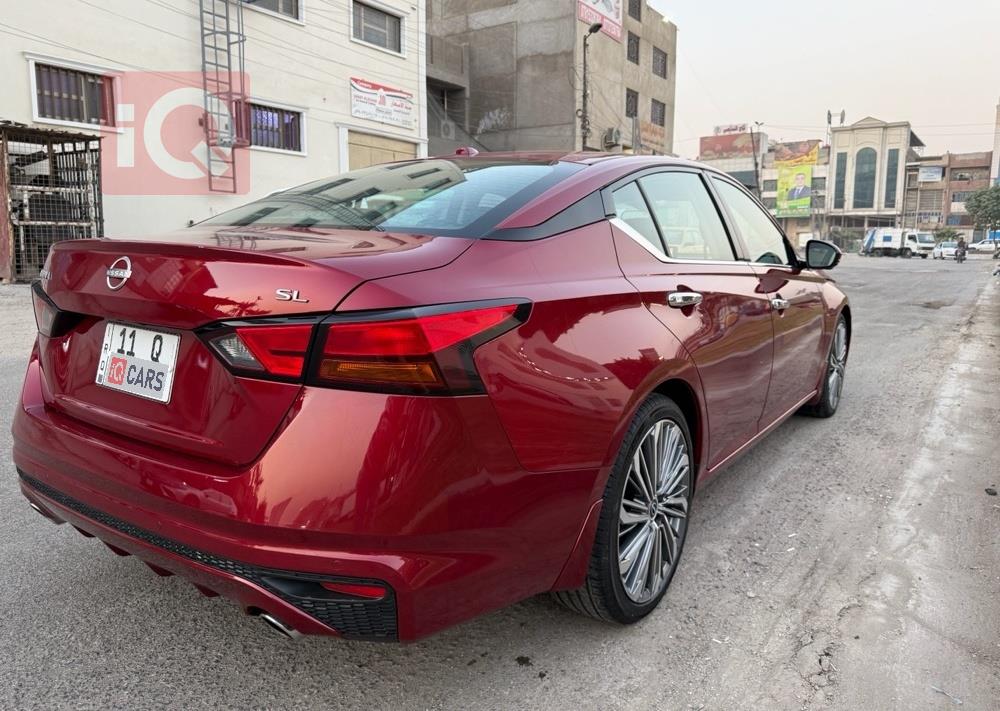 نیسان ئەلتیما